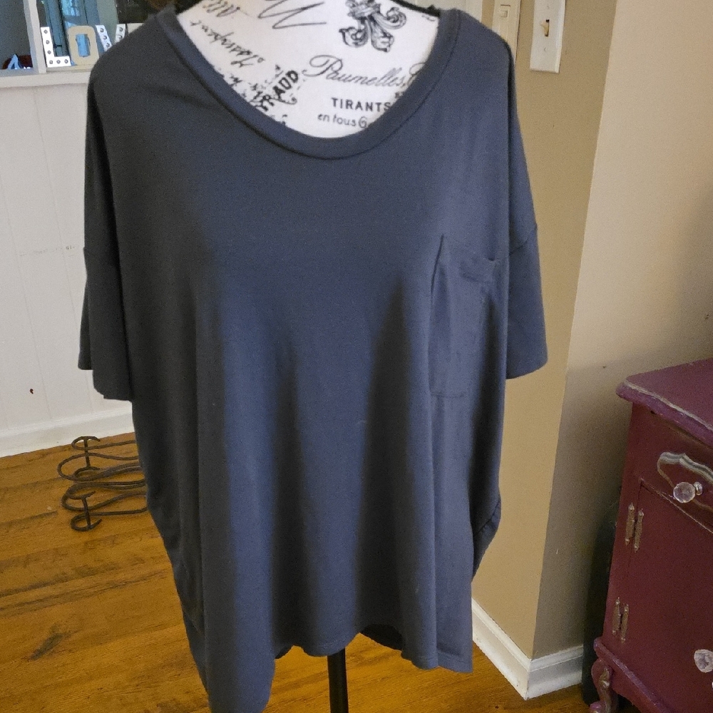 3/$20 LOFT Charcoal Short Sleeve Sleep Tee